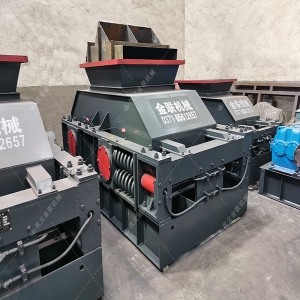 2PG1000X700對輥破碎機(jī)發(fā)貨圖片_發(fā)往湖北恩施_鵝卵石制砂