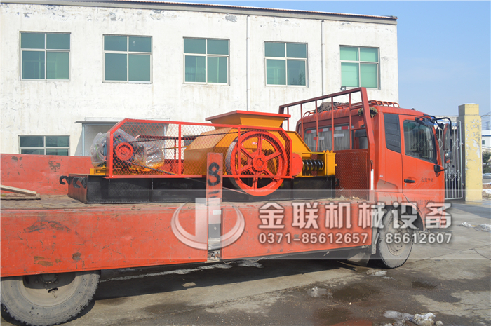 玻璃破碎用雙齒輥破碎機好嗎，購買一臺需要多少錢？