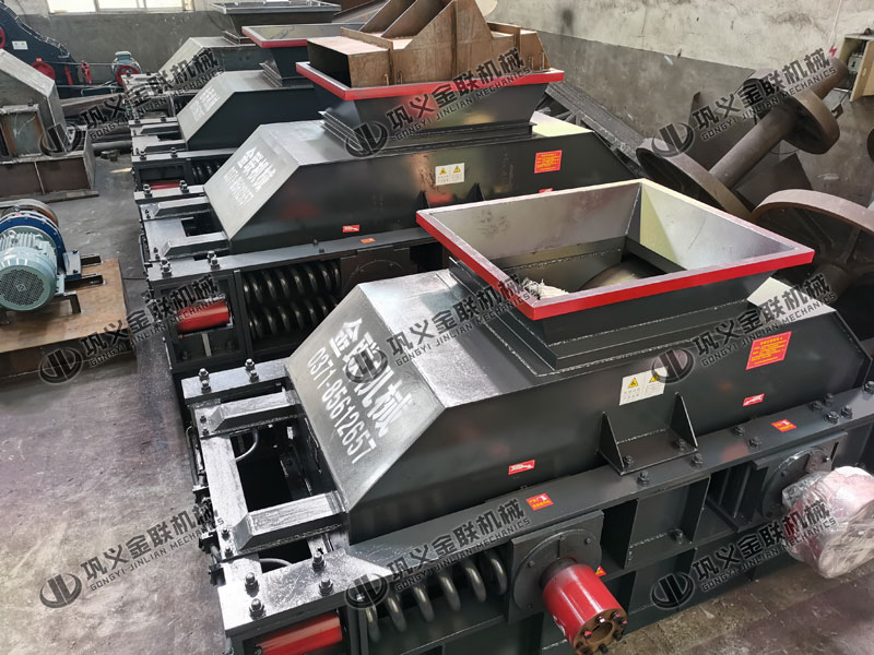 小型對輥式破碎機(jī)的價格是多少錢一臺，有哪些型號推薦？