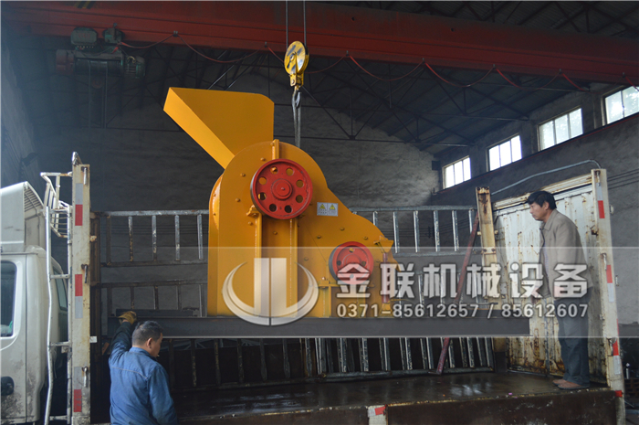 哪個(gè)廠家煤矸石粉碎機(jī)優(yōu)勢(shì)多，購(gòu)買一臺(tái)需要多少錢？