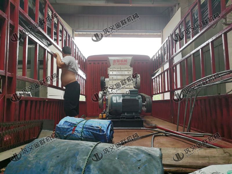 河南原煤破碎機(jī)哪個(gè)廠家價(jià)格低，可以選擇的型號多嗎？