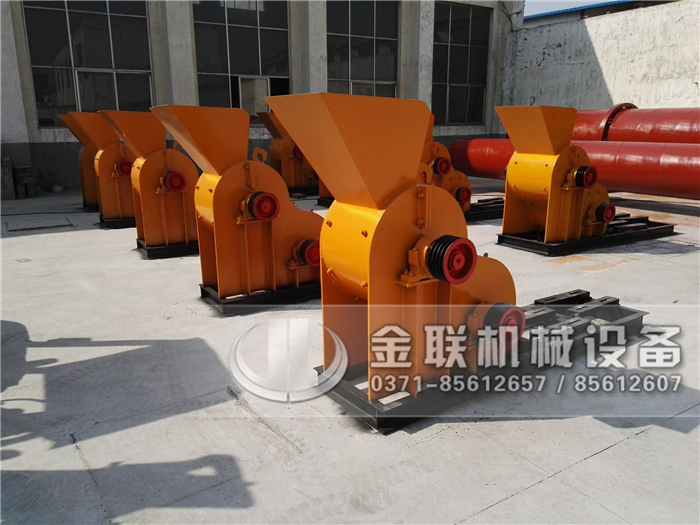 時(shí)產(chǎn)15噸煤泥粉碎機(jī)哪個(gè)廠家好，有哪些型號(hào)可選？