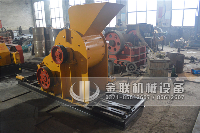 選購(gòu)碎煤機(jī)用哪種機(jī)械設(shè)備好，有哪些顯著的優(yōu)勢(shì)？