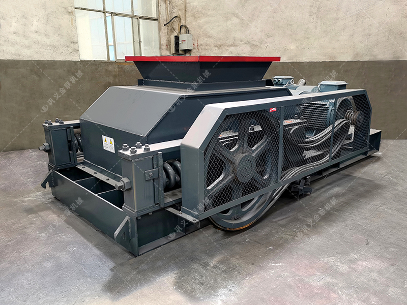 直徑400-600mm的對(duì)輥制砂機(jī)多少錢一臺(tái)，哪家性價(jià)比高？