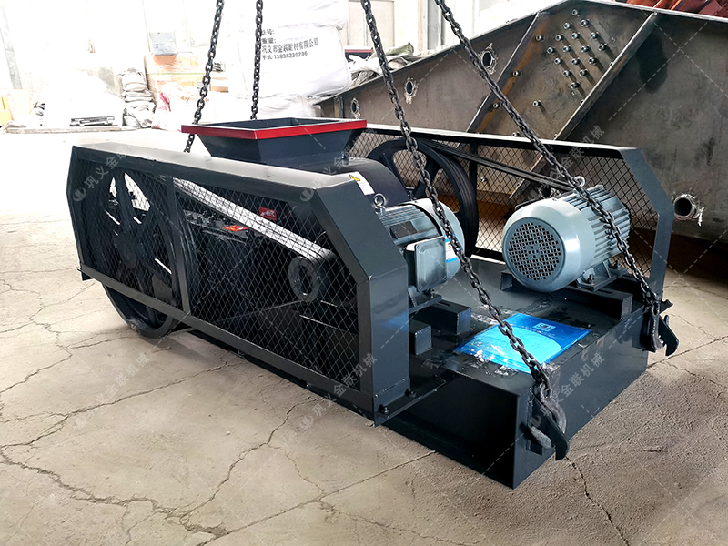 直徑400-600mm的對(duì)輥制砂機(jī)多少錢一臺(tái)，哪家性價(jià)比高？