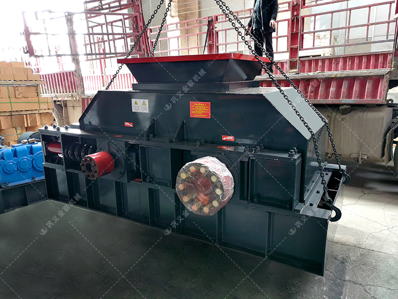 2PG800x600中型對輥制砂機發(fā)貨圖片 發(fā)往山西 2PG800x600中型對輥制砂機發(fā)貨圖片 發(fā)往山西