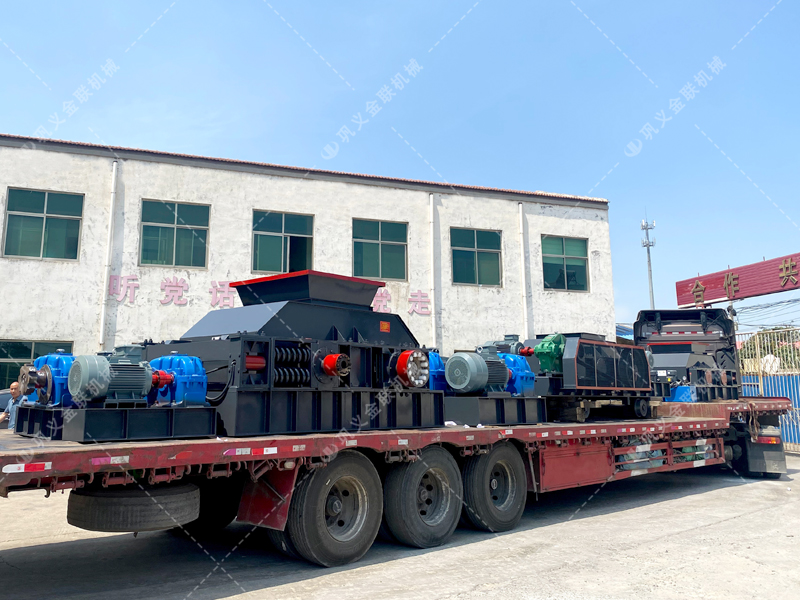 2PGC900X900雙齒輥破碎機發(fā)貨圖片_發(fā)往內(nèi)蒙古赤峰_破碎煤 2PGC900X900雙齒輥破碎機發(fā)貨圖片_發(fā)往內(nèi)蒙古赤峰_破碎煤