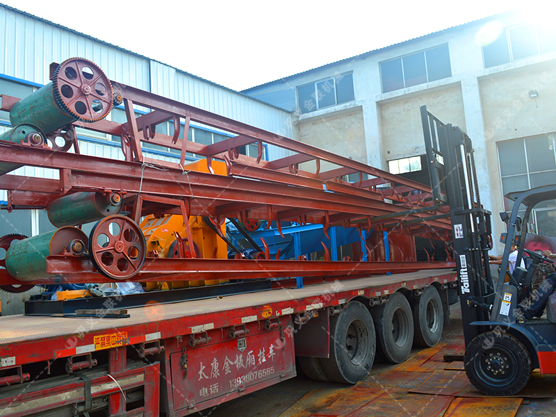 SCF88雙級破碎機,篩分機生產線發(fā)貨圖片_發(fā)往甘肅武威_破碎紅土 SCF88雙級破碎機,篩分機生產線發(fā)貨圖片_發(fā)往甘肅武威_破碎紅土