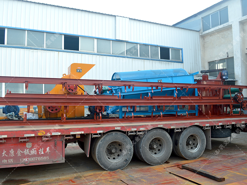 SCF88雙級破碎機,篩分機生產線發(fā)貨圖片_發(fā)往甘肅武威_破碎紅土 SCF88雙級破碎機,篩分機生產線發(fā)貨圖片_發(fā)往甘肅武威_破碎紅土