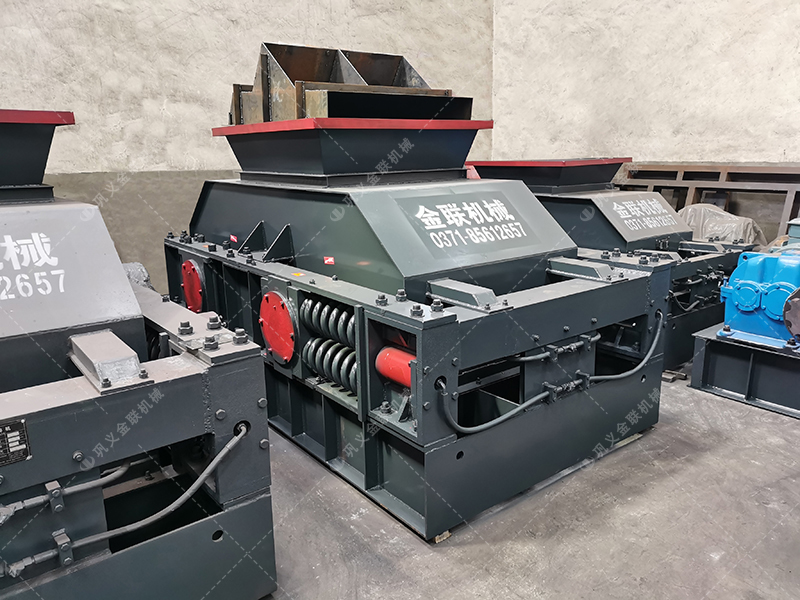 2PG1000X700對輥破碎機發(fā)貨圖片_發(fā)往湖北恩施_鵝卵石制砂 2PG1000X700對輥破碎機發(fā)貨圖片_發(fā)往湖北恩施_鵝卵石制砂