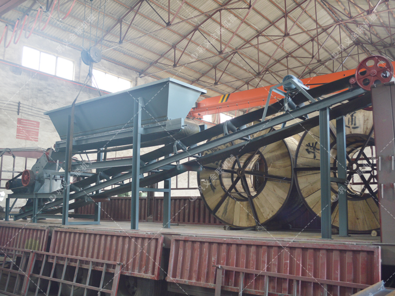 移動式粉煤機(jī)_小型粉煤機(jī)價格|煤場用移動式粉煤機(jī)|大型粉煤機(jī)圖片