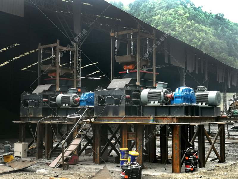 錘式破碎機(jī)和對(duì)輥破碎機(jī)區(qū)別在哪？如何進(jìn)行選擇？