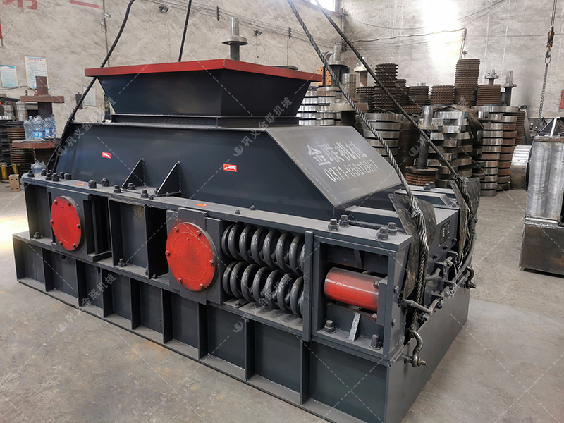 砂廠更換設備用對輥破碎機多少錢一臺？