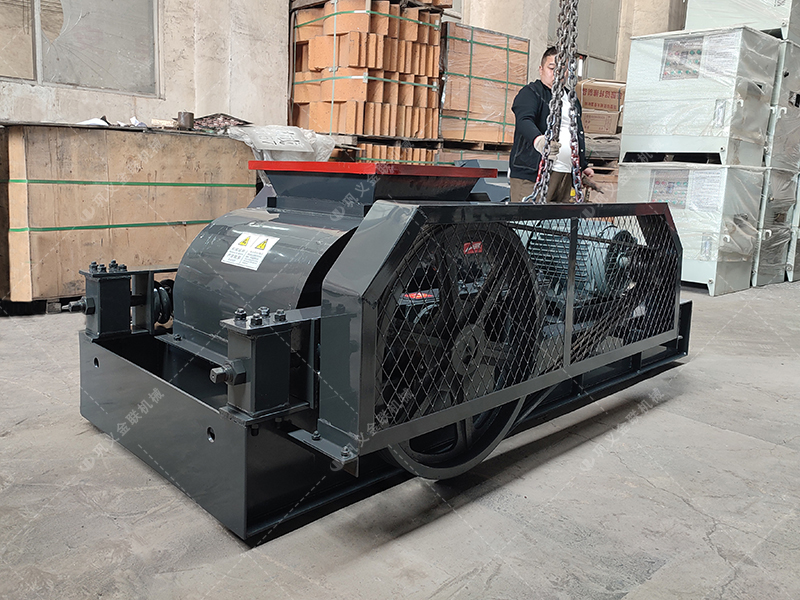 深度解析雙齒輥破碎機(jī)的工作原理與結(jié)構(gòu)特點 深度解析雙齒輥破碎機(jī)的工作原理與結(jié)構(gòu)特點