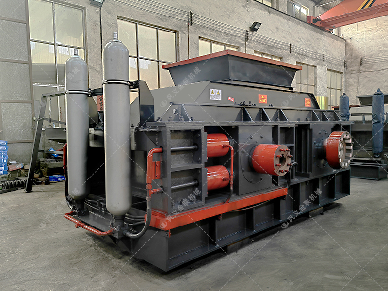 重型液壓對輥制砂機(jī)穩(wěn)定輸出，為大型工程保駕護(hù)航