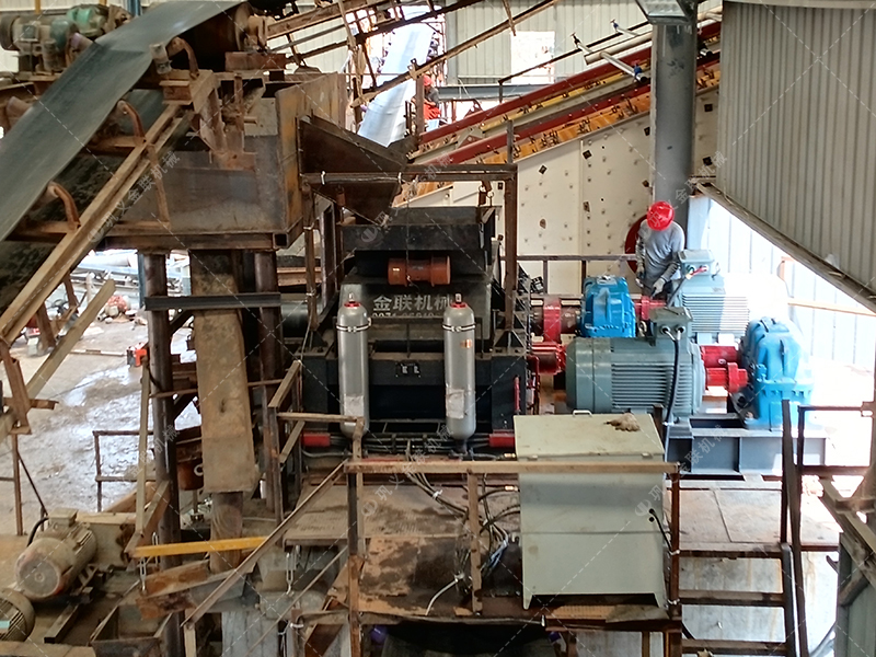 對輥制砂機(jī)價(jià)格差異大的原因:配置與性能深度對比 對輥制砂機(jī)價(jià)格差異大的原因:配置與性能深度對比