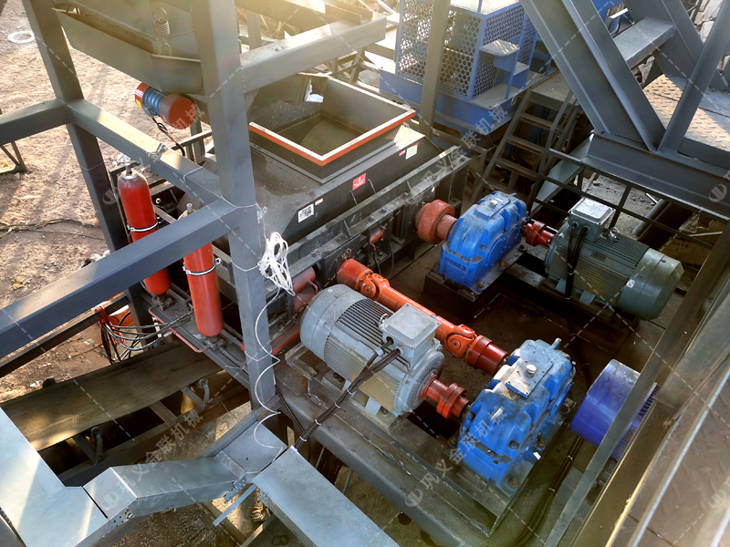 對輥破碎機(jī)的出料粒度能穩(wěn)定控制在 5mm 以下嗎？調(diào)節(jié)秘籍在此！